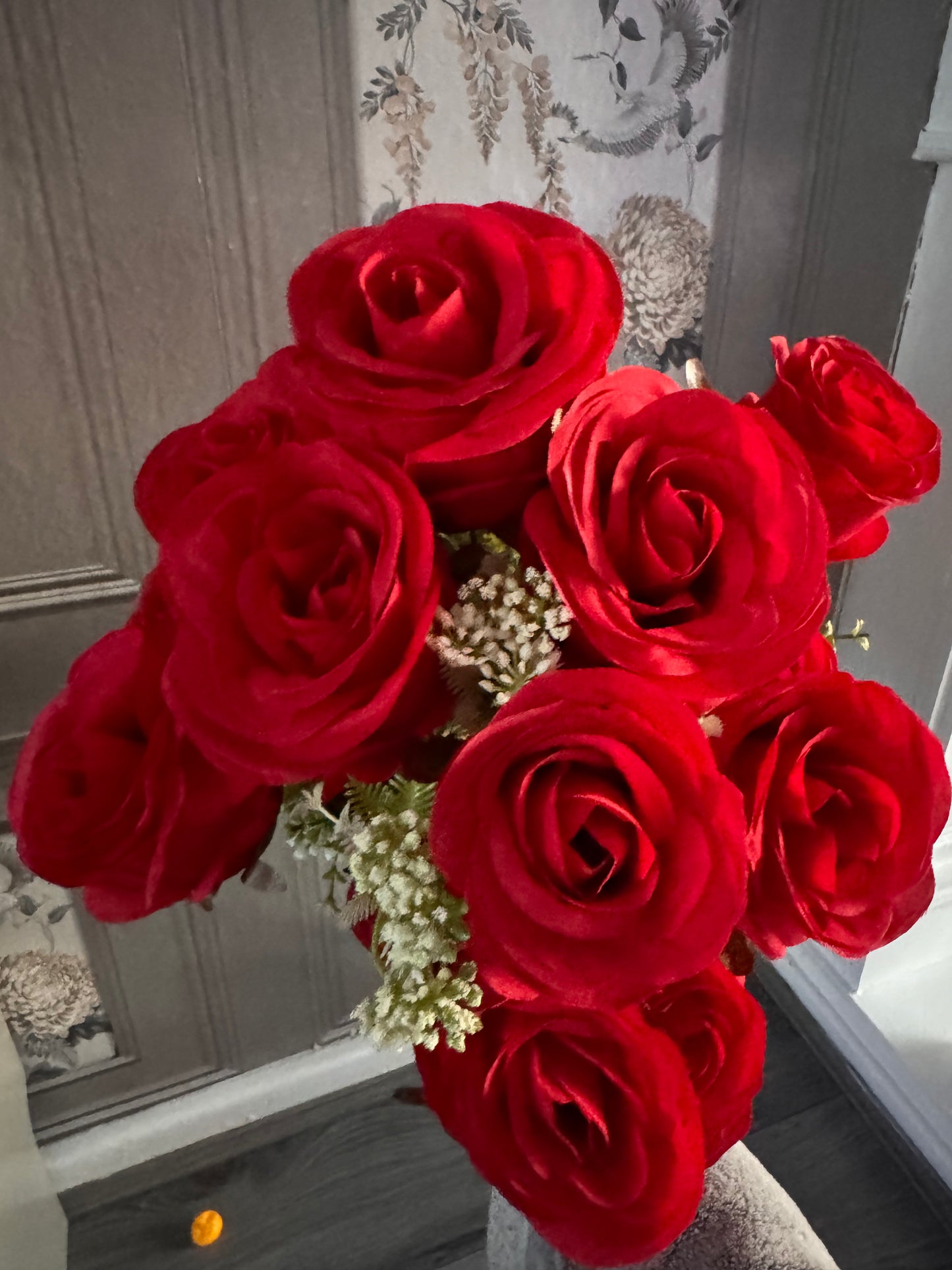 Bouquet of artificial roses